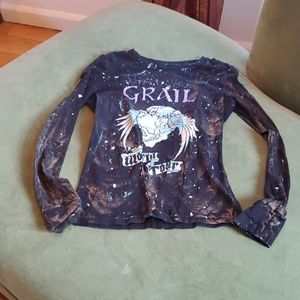 Long sleeve graphic shirt